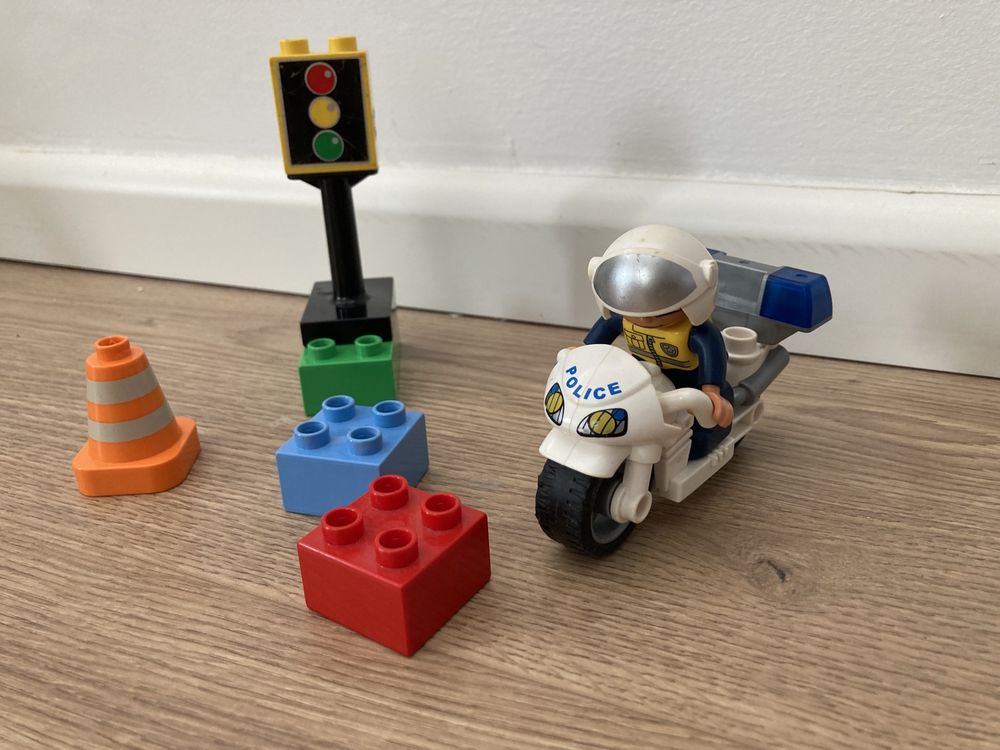 Lego duplo 5679 motocykl policyjny