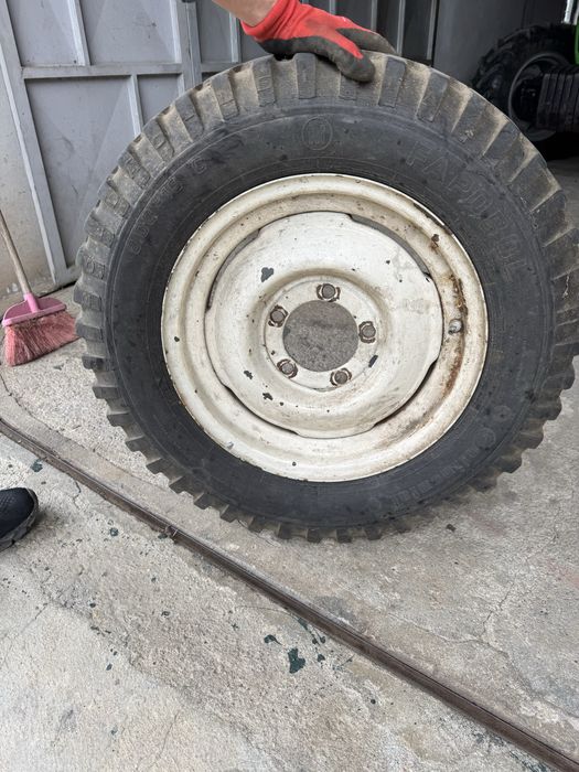 Pneus suplente jipe willys