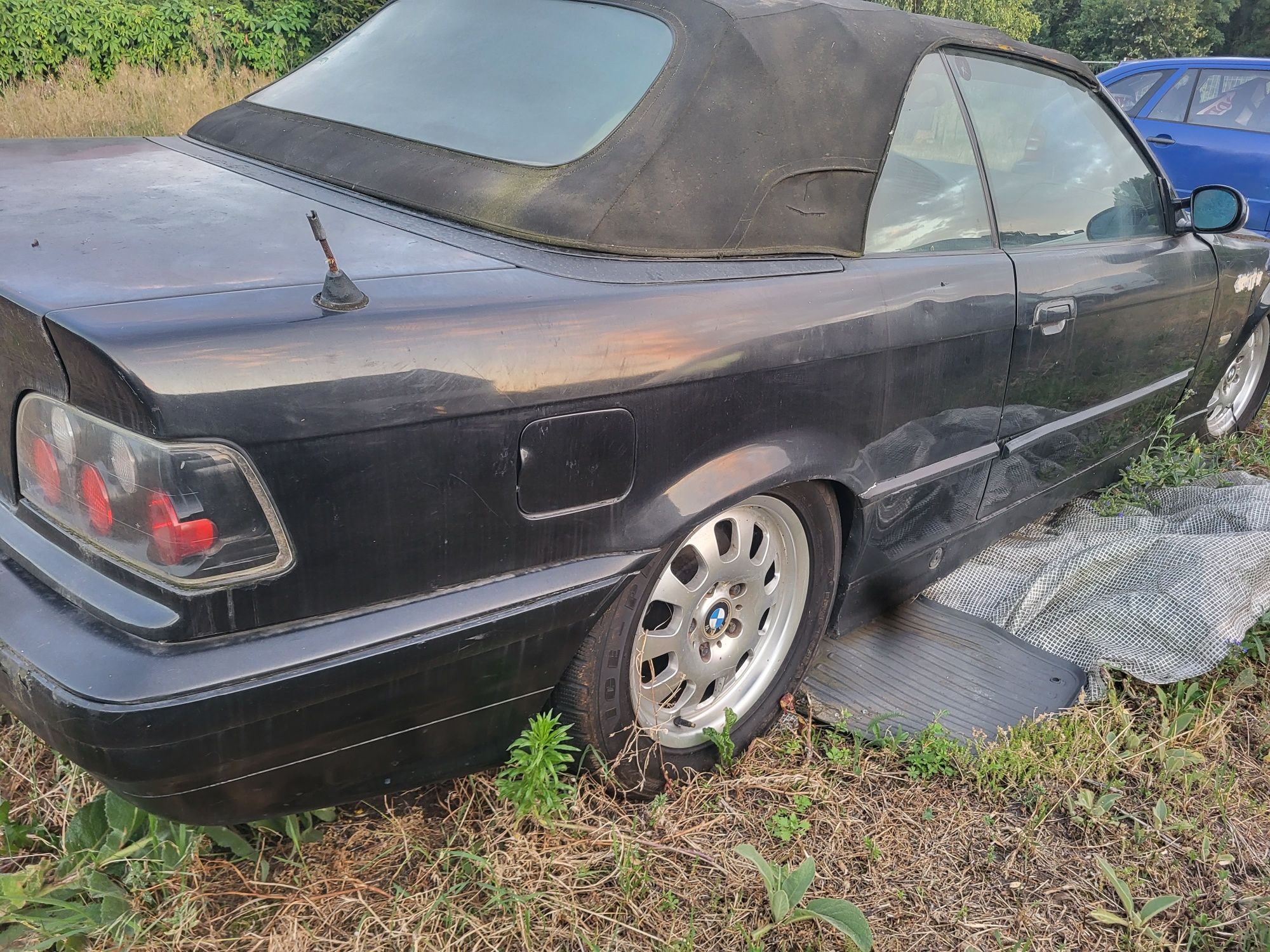 Bmwe36cabrio2,8 hardtop beż rdzy