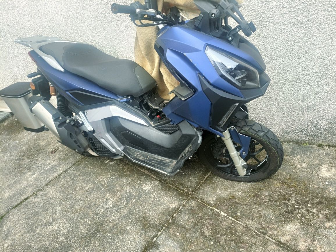 Mit 125 adv para peças acidentada