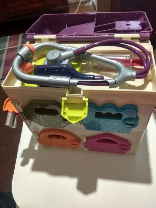 Ветеринарний набір у формі валізи