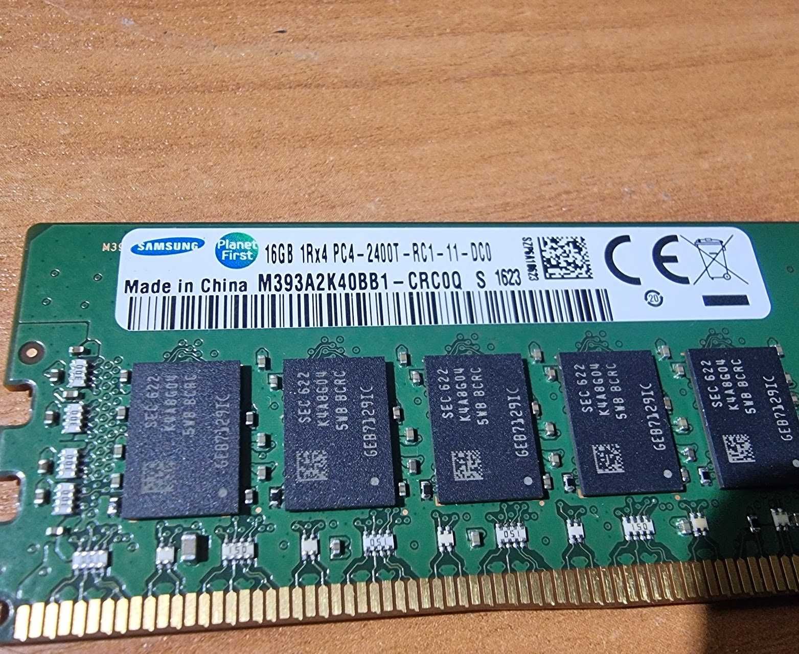 Память Samsung Cisco 16 ГБ PC4-2400T DDR4 1Rx4 M393A2K40BB1-C RC