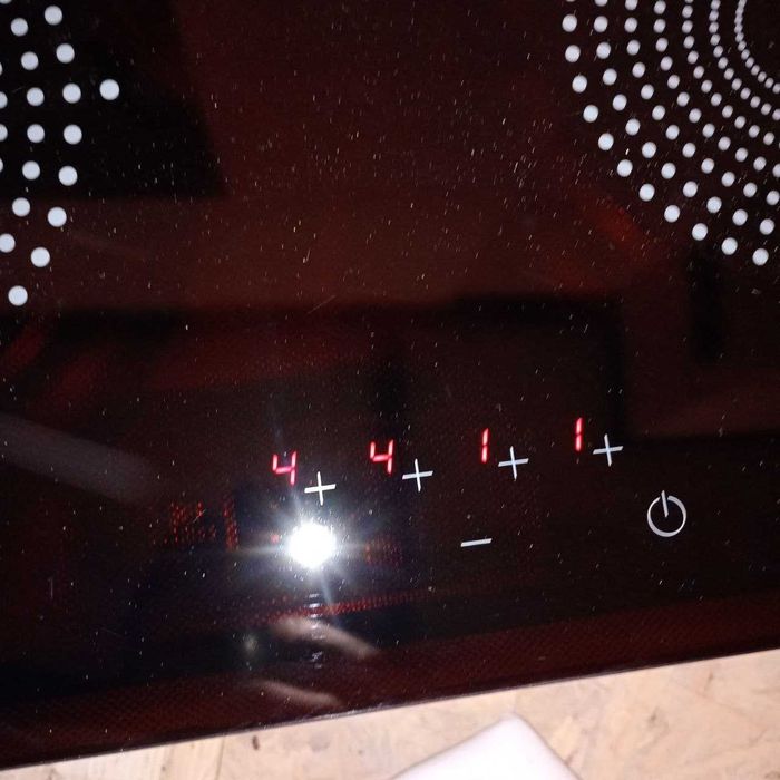 Електрична варильна поверхня Perfelli VH 6