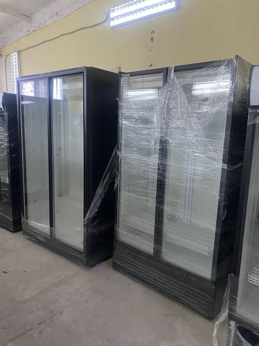 Холодильник для воды, продуктов Холодильный шкаф витрина Барный Двухдв