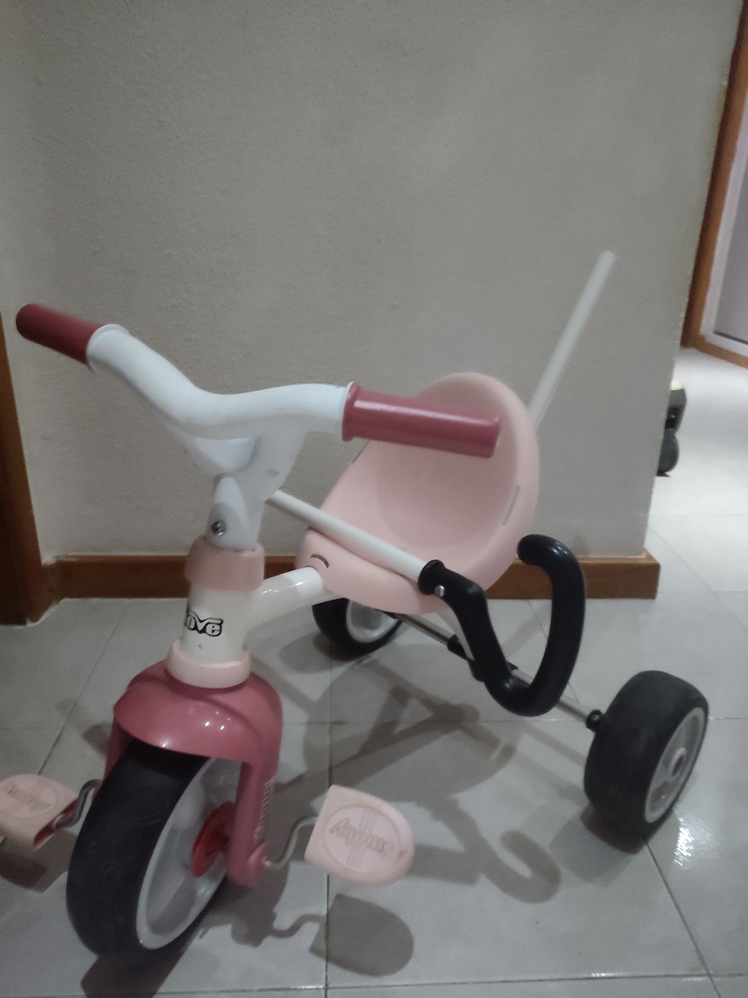 Triciclo de criança