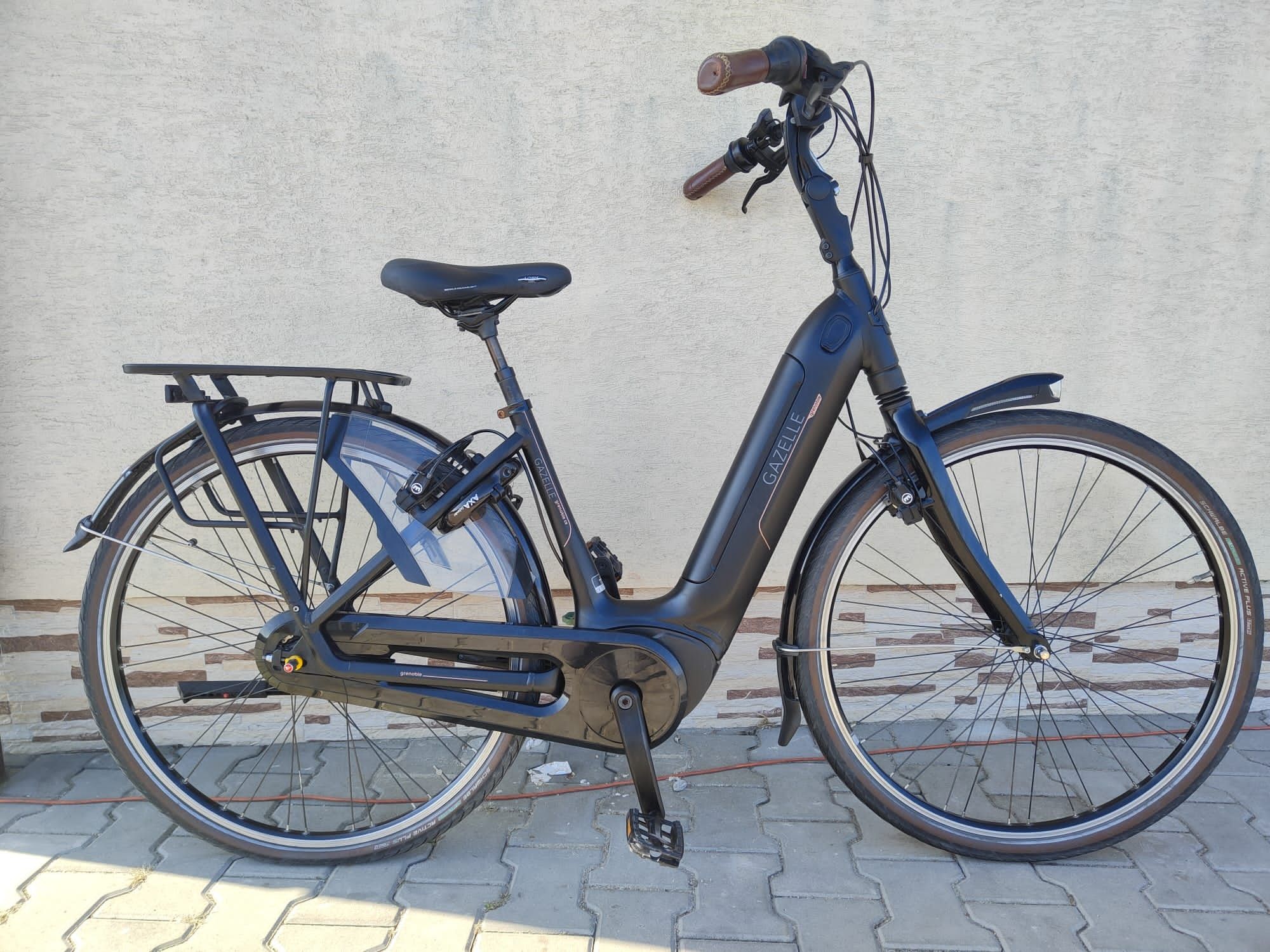 Gazelle Grenoble C8+ D46 Bosch 500wh niska rama Like Batavus Trek