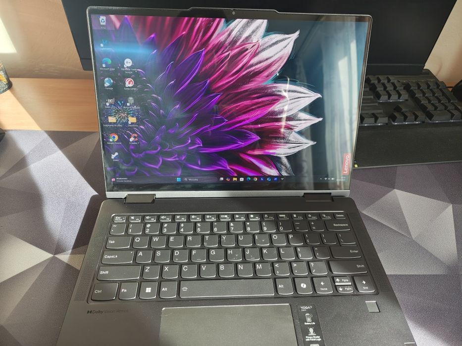 Laptop Lenovo Yoga 7 14IML9 i5-125H 16GB 512GB OLED 2in1 *NA GWARANCJI