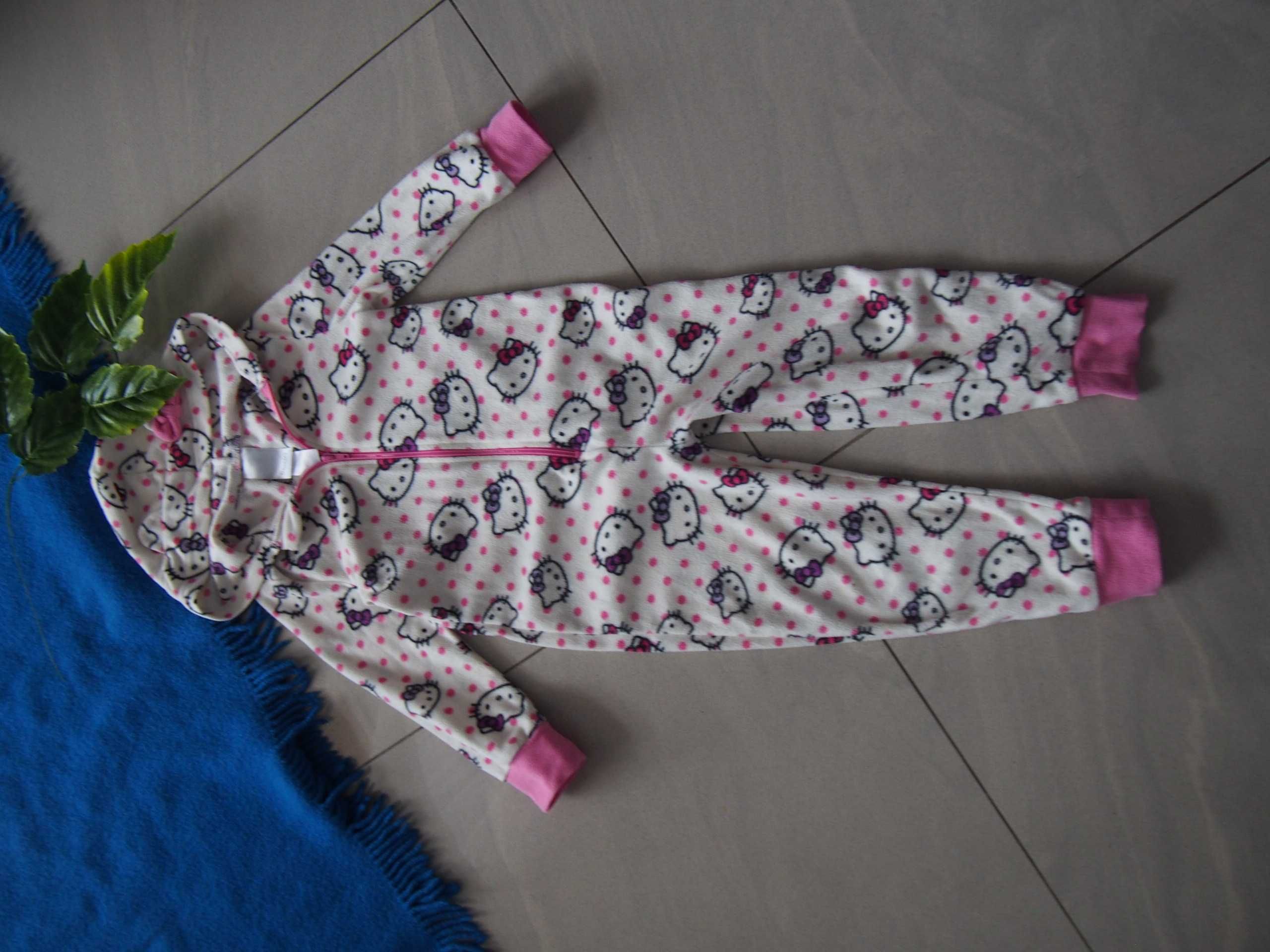 Pajac piżama 104/110 cm Hello Kitty