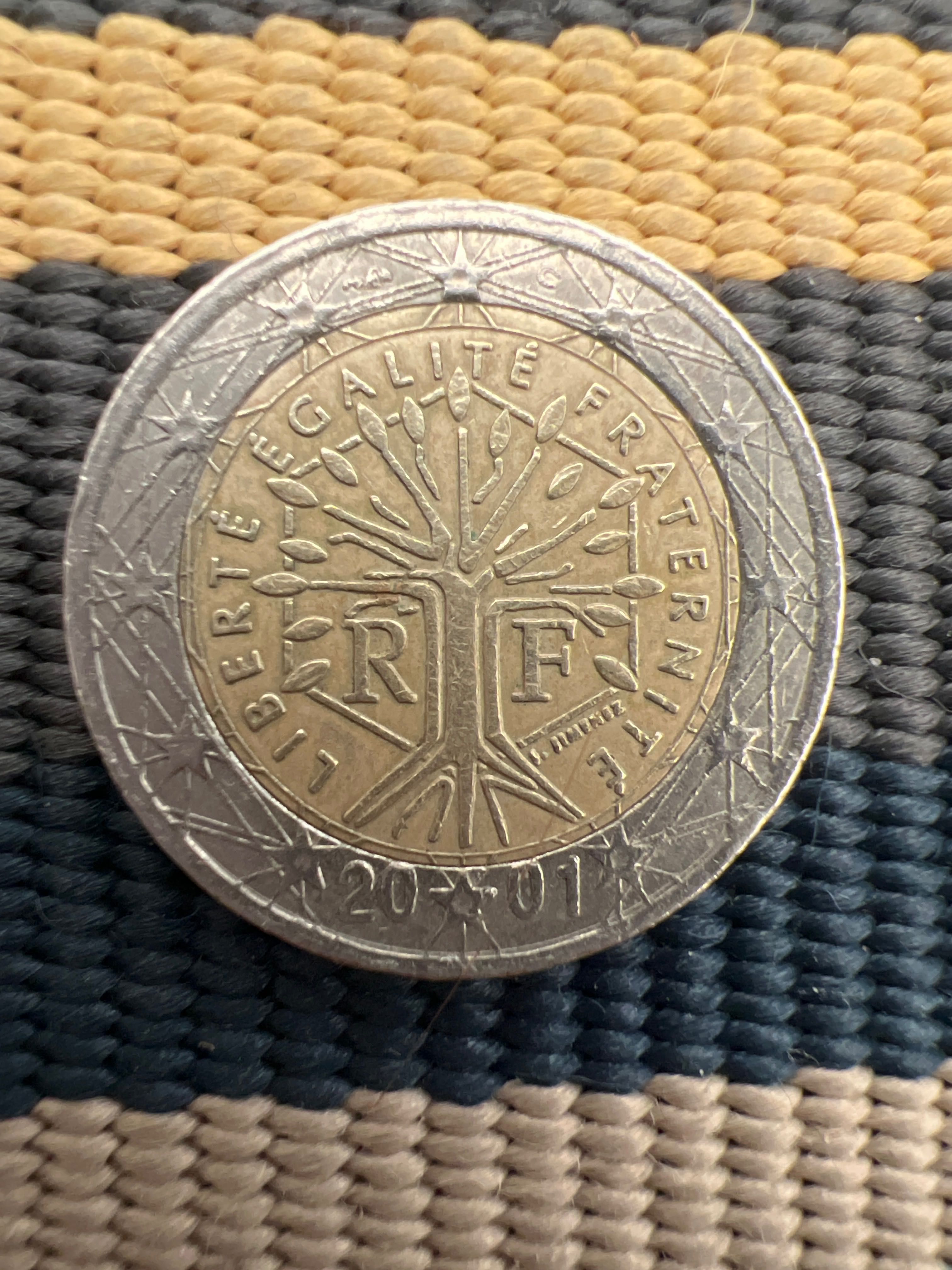 Moeda Francesa de 2 euros 2001 (rara)