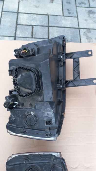 VW transporter t5 03-09 reflektor lampa lewa prawa