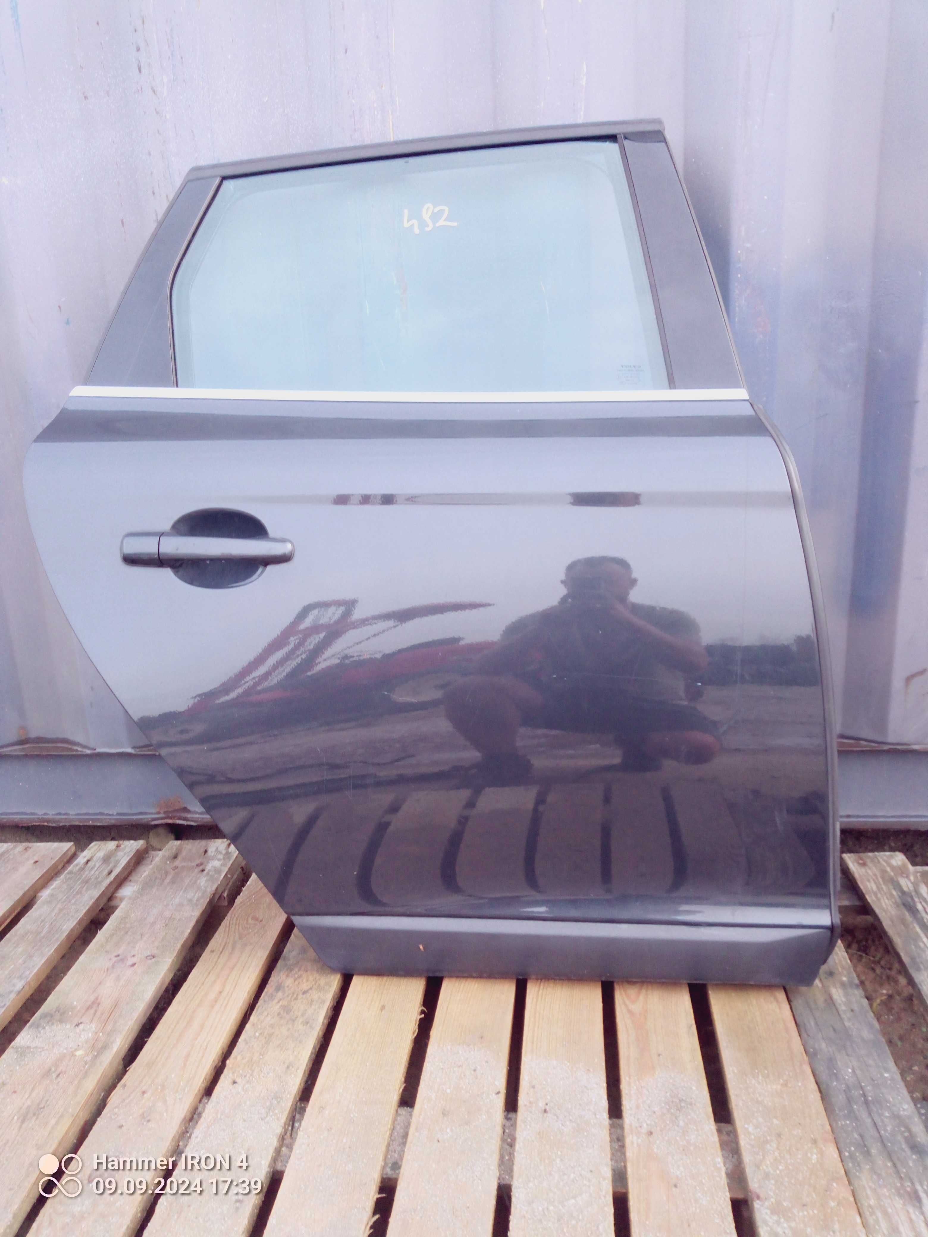 Drzwi prawe tylne Volvo xc60 09-17r w kolor 492, kompletne, wysyłka