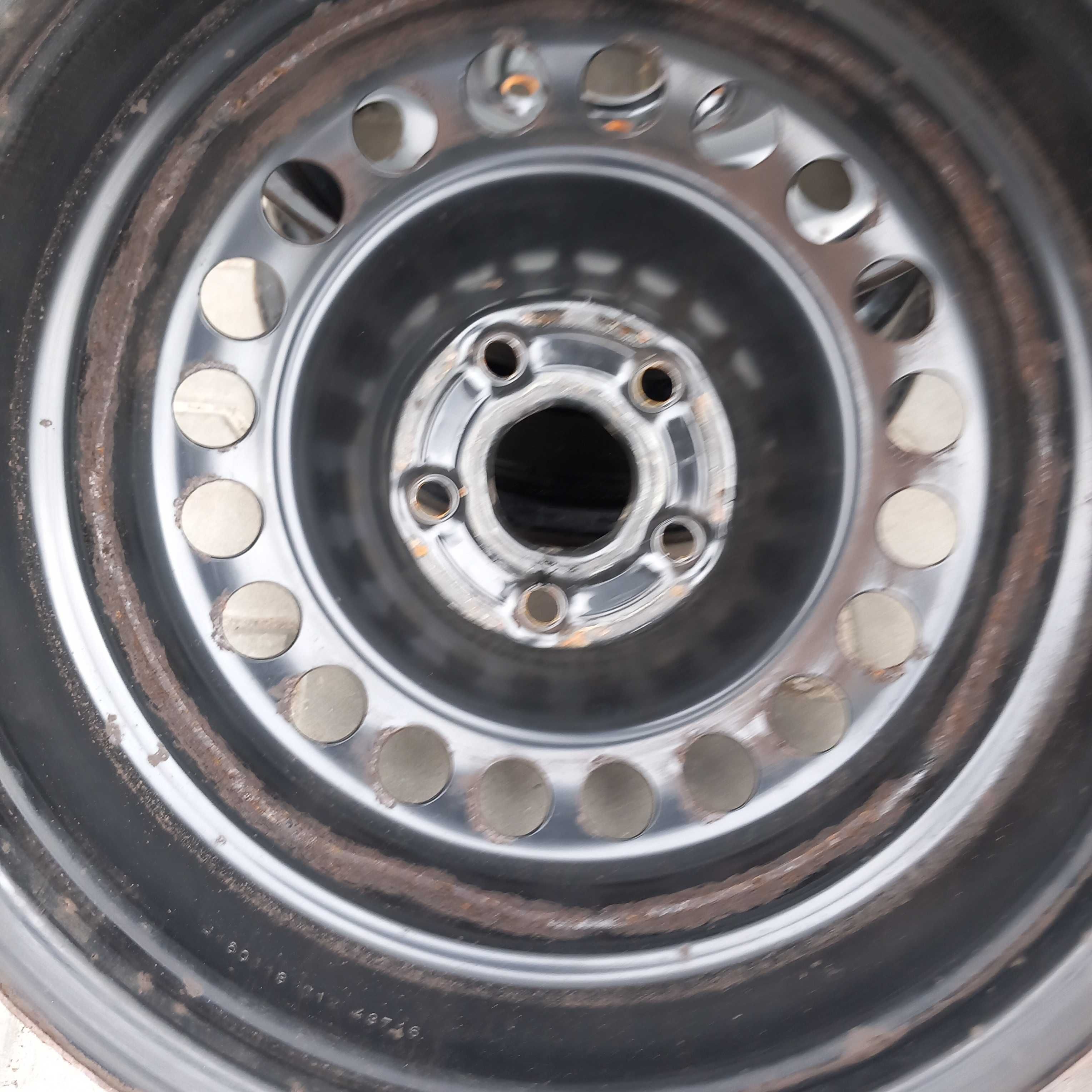 Felga Stalowa GM 6,5Jx16 ET38 5x105 (A4396)
