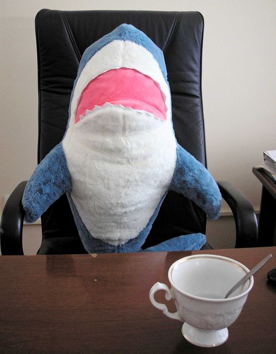 Акула очень большая мягкая плюшевая игрушка 70 см Икеа Shark doll