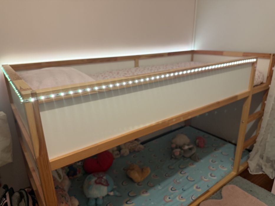 Cama IKEA KURA + Colchão (excelente estado, igual a nova)