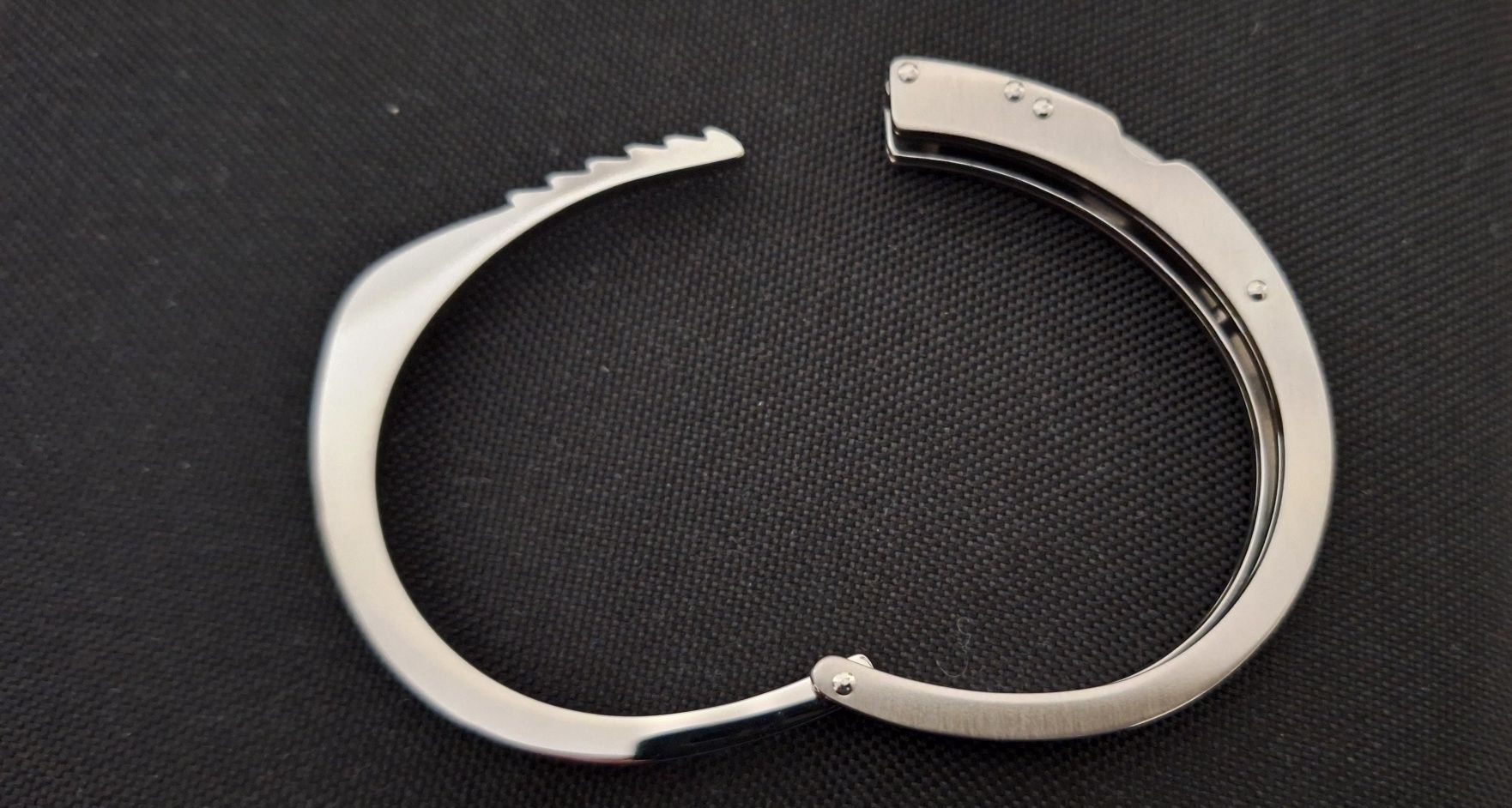 Pulseira.algema gravada