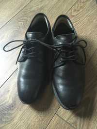Pantofle skórzane Lasocki r 36