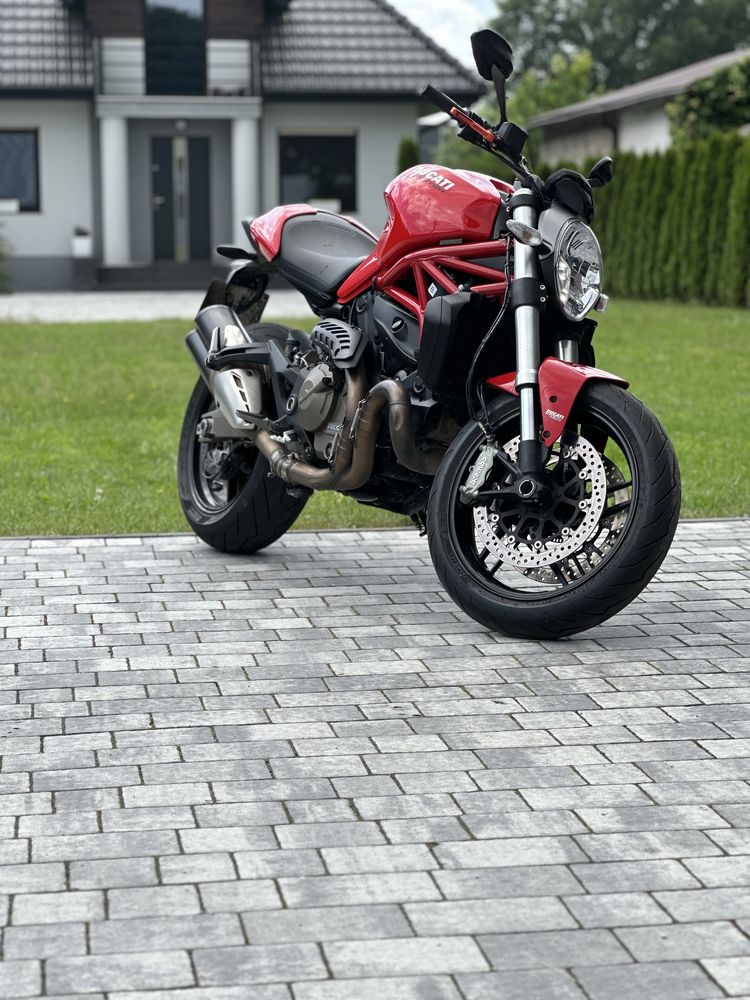 Ducati monster 821