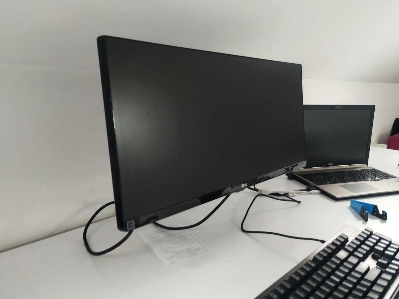 Sprzedam monitor LG 25UM65 w Bardzo Dobrym Stanie.