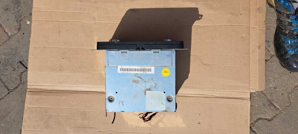 VW Caddy III Radio Oryginal