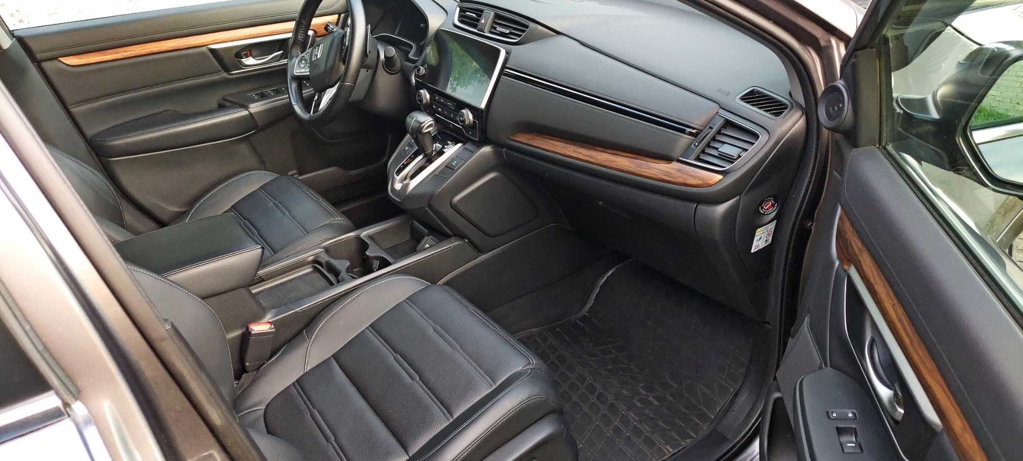 Honda CR-V 2018 V поколение  2.4 CVT  AWD  Premium