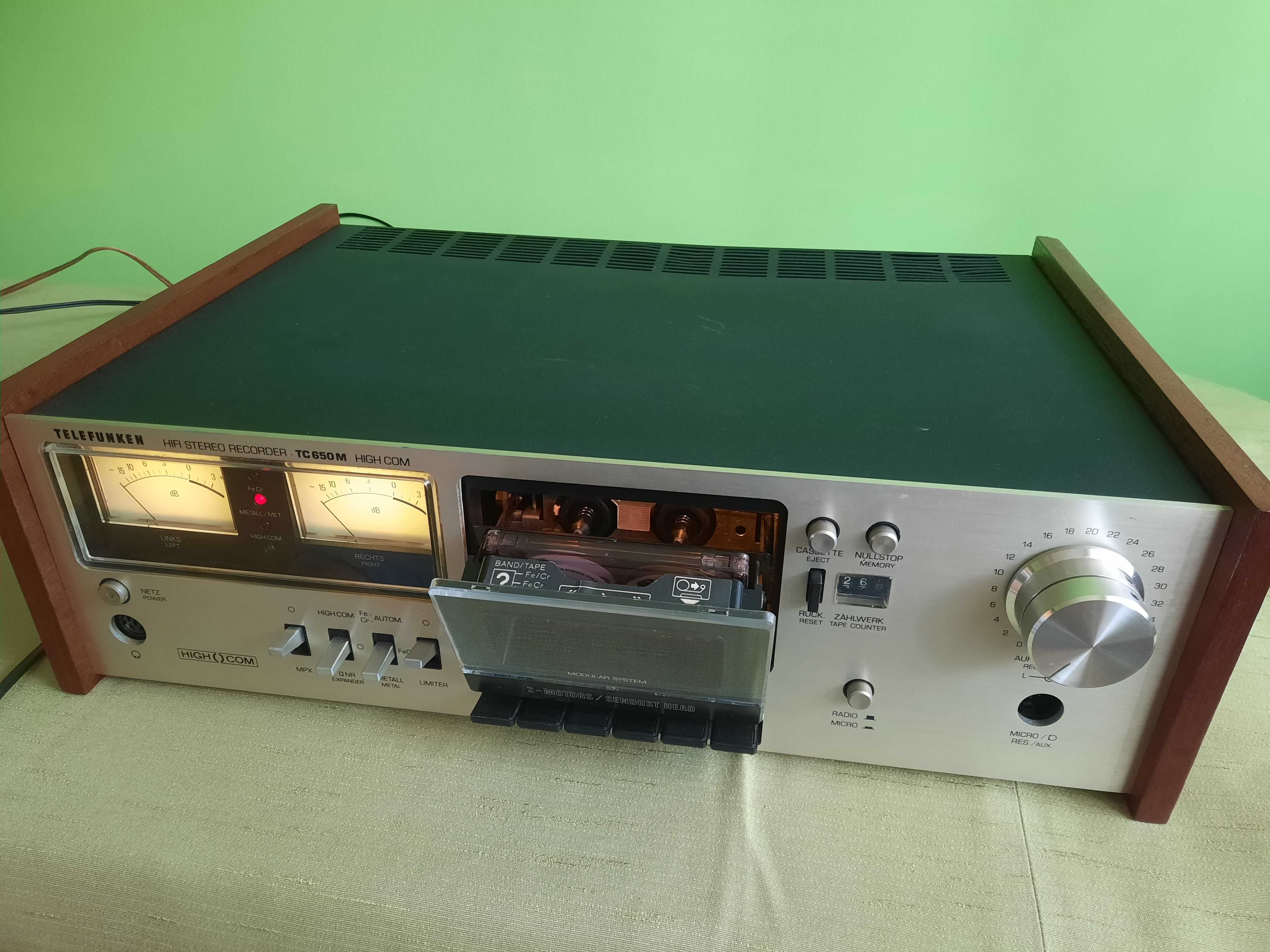 Magnetofon kasetowy Telefunken TC 650M srebrny