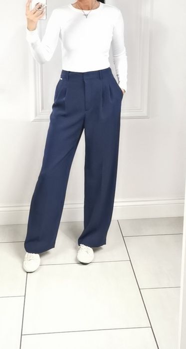 Guess Spodnie Damskie Theoline Spodnie Damskie Garniturowe L granat