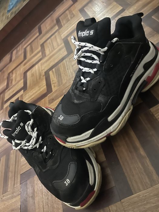 Tenis balenciaga triple s 38