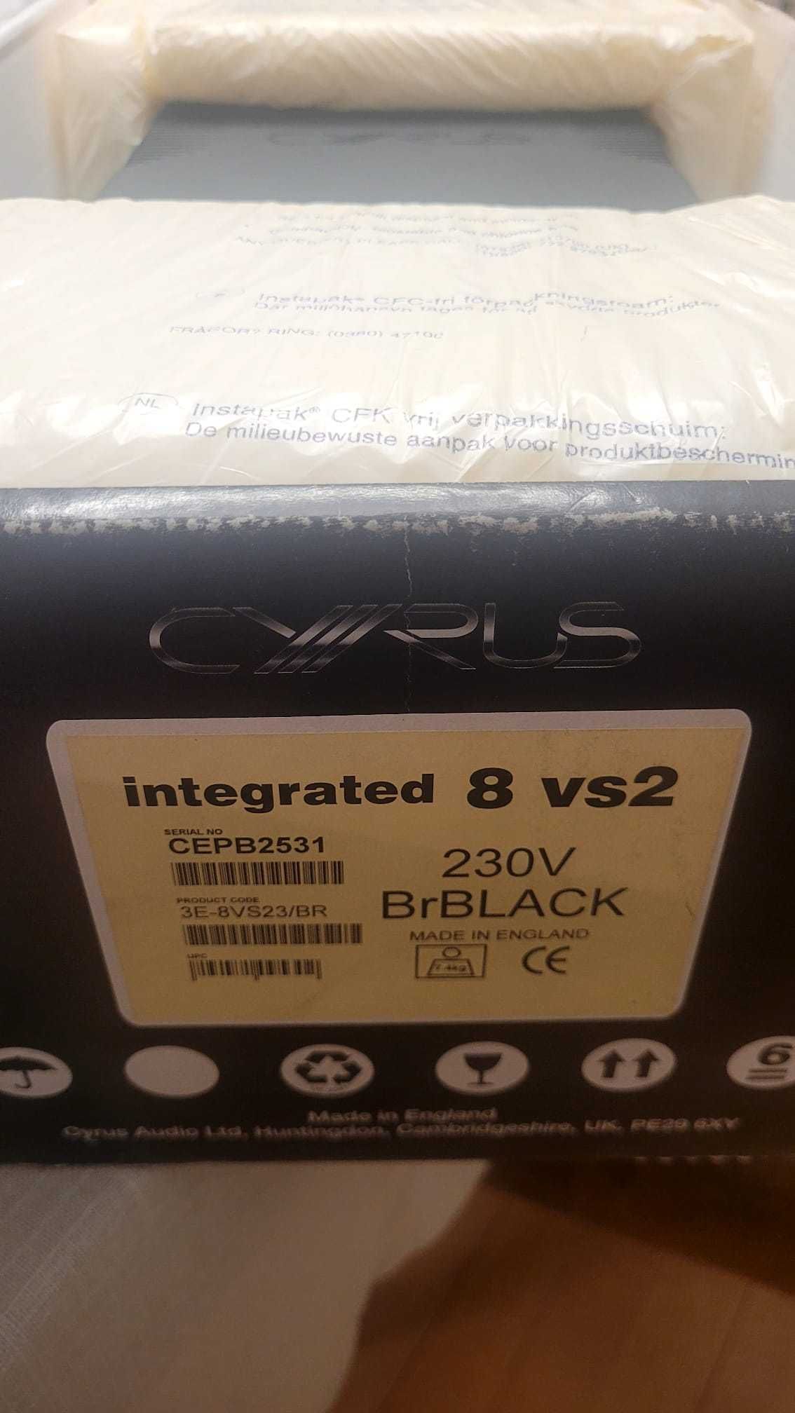 Cyrus  8 vs 2 wzmacniacz, przedwzmacniacz
