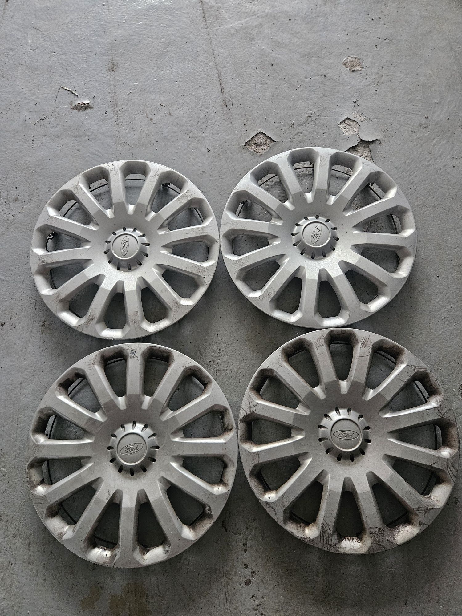 Oryginalne kołpaki Ford 15