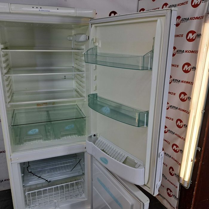 Lodówka Electrolux ZLKI 262 [12m-cy gwar] F/157,5cm wys/260litrów/40dB