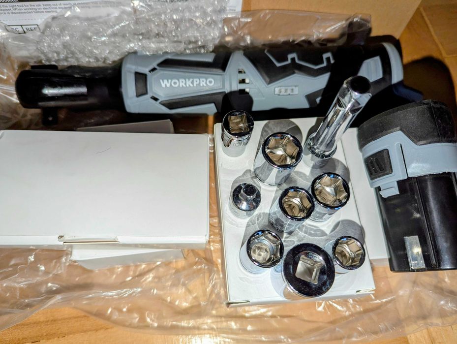 Wkrętarka kątowa Workpro. Zestaw. Nowy