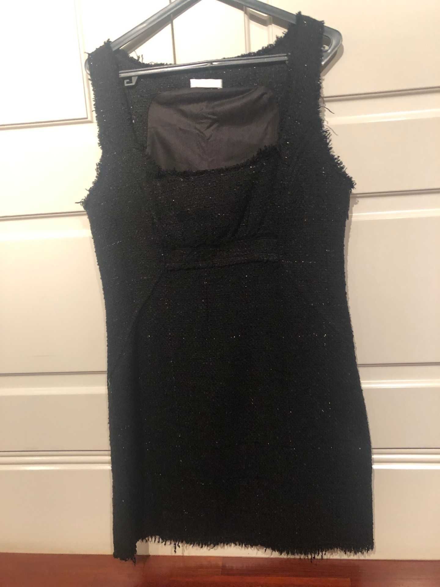 vestido preto tipo CHANEL em lã  muito bonito marca PROMOD tamanho  40