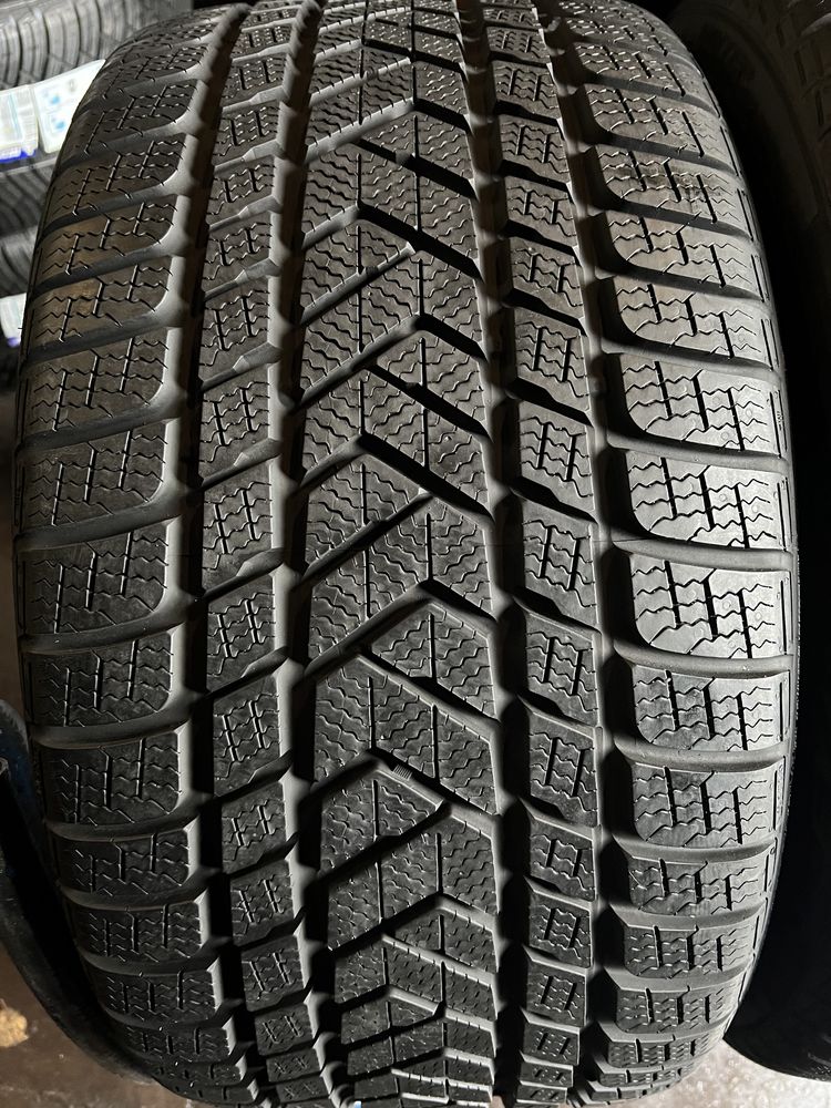 295/30/20 R20 Pirelli Sottozero 3 2шт новые зима