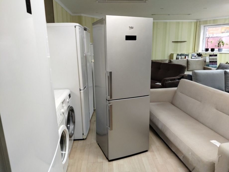 Холодильник Beko RCNB296K No Frost