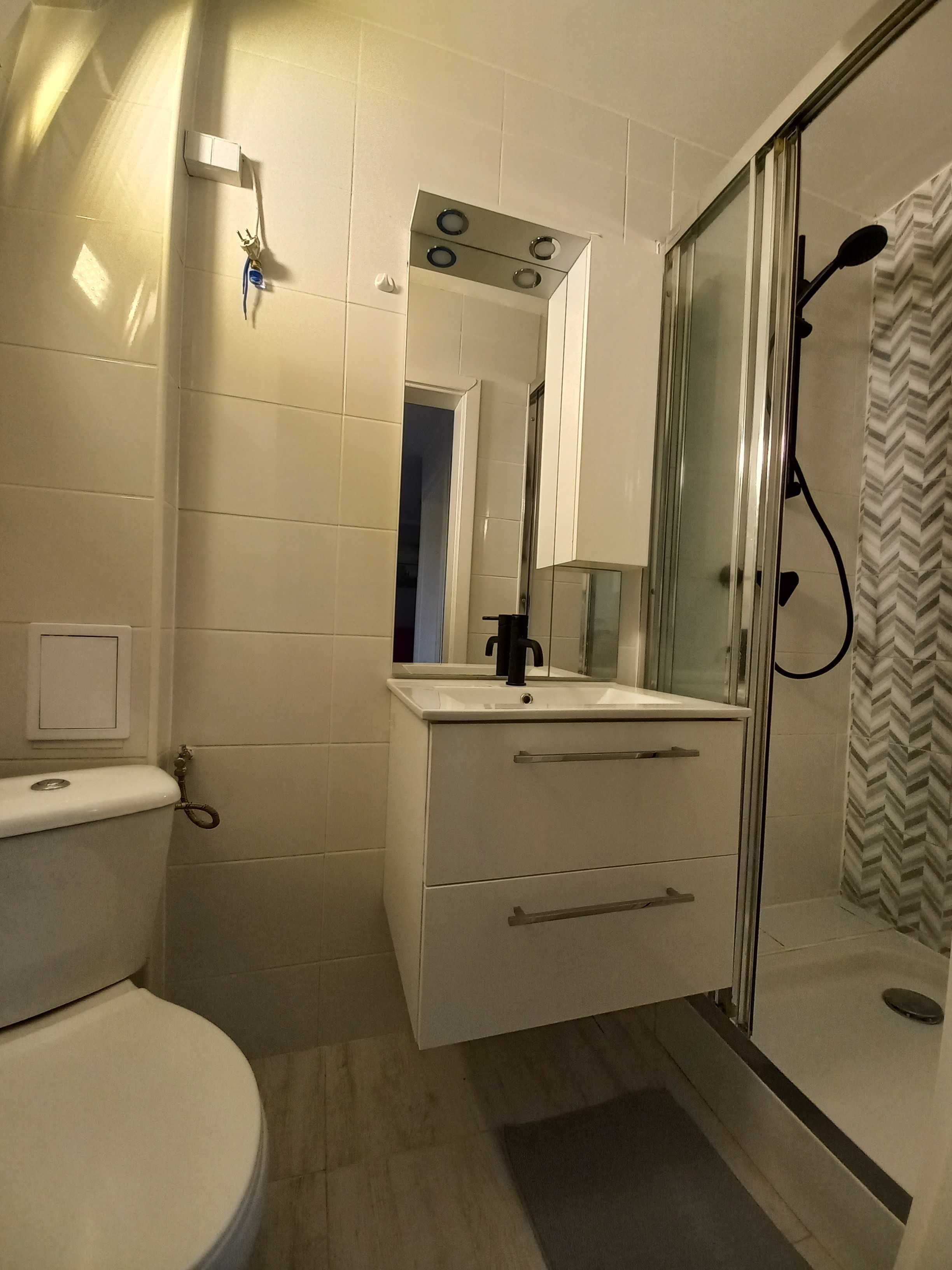 Domek w lesie   nad  jeziorem Lipie -Długie -2 osobne apartamenty
