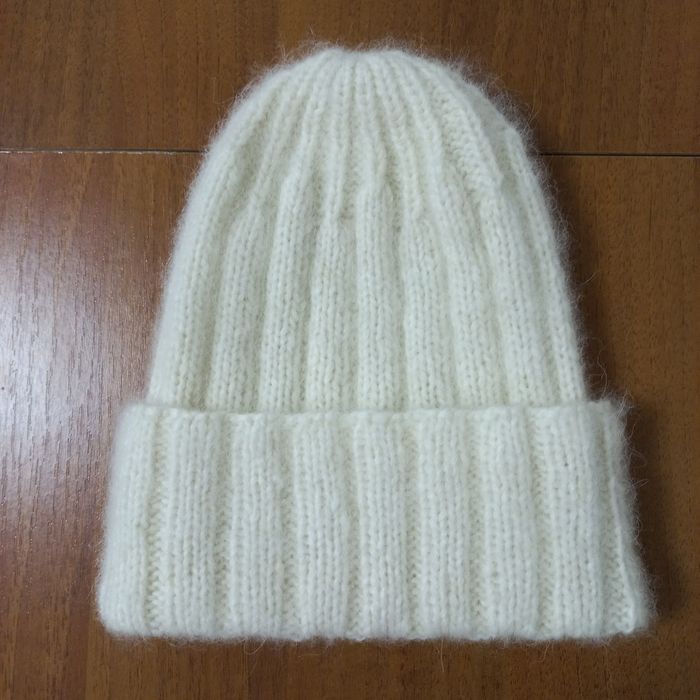 Шапки в'язані жіночі з італійського мериносу; альпака