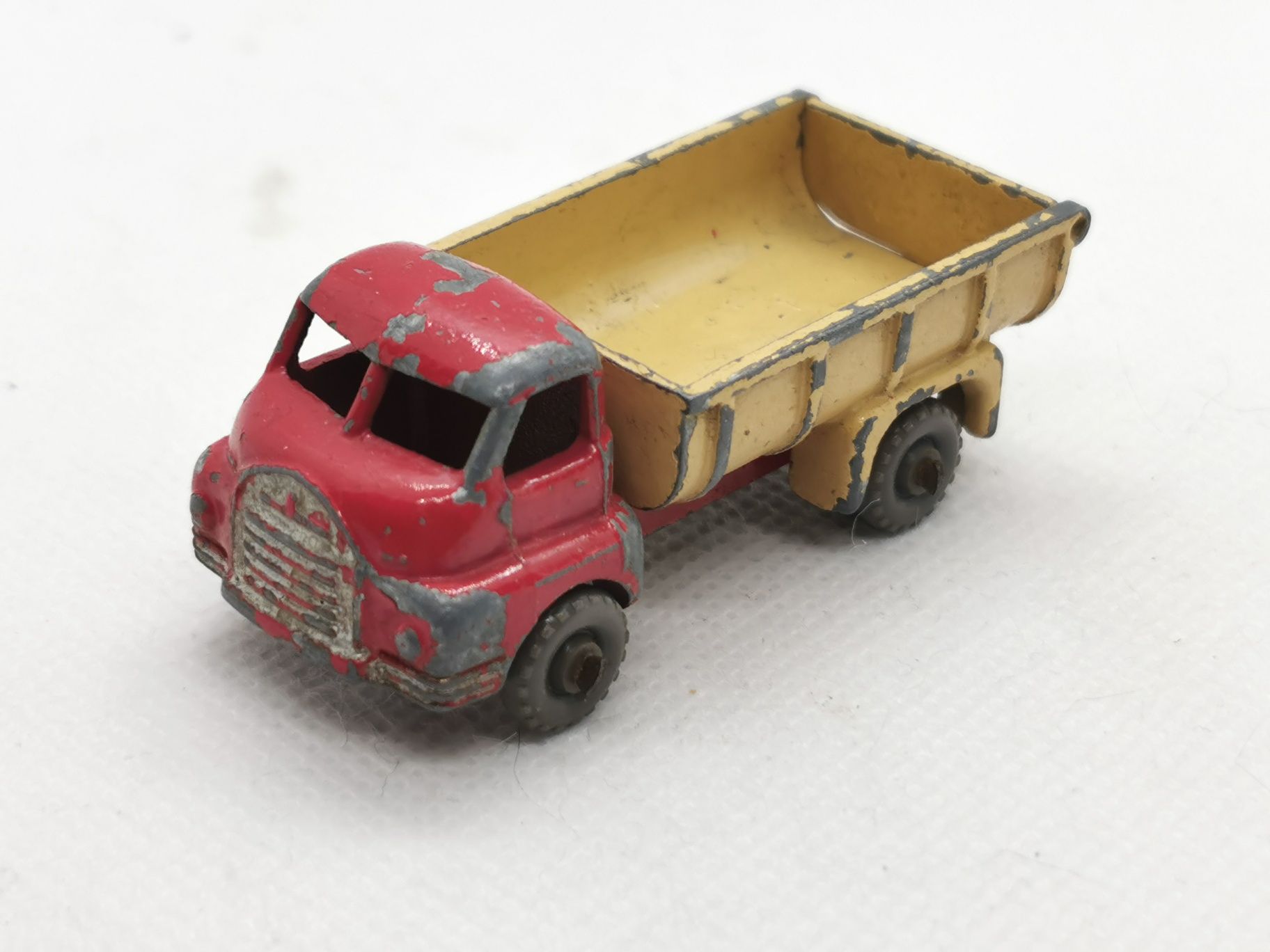 Bedford 7 Ton Tipper no. 40a Lesney Matchbox MOKO