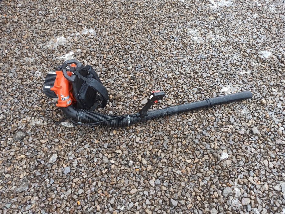 Dmuchawa do lisci Husqvarna 125BT