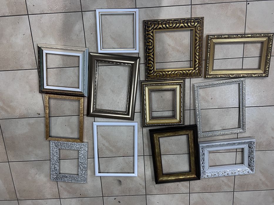 Рами ( рамки) рамы для картин 70шт. Розм різні.  .