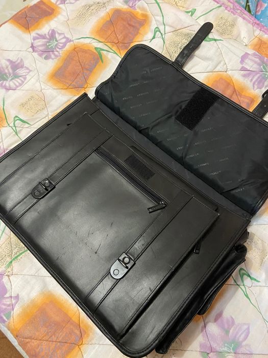 Кожаний чоловічий портфель