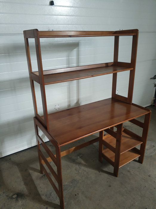 Secretária em madeira maciça com estante