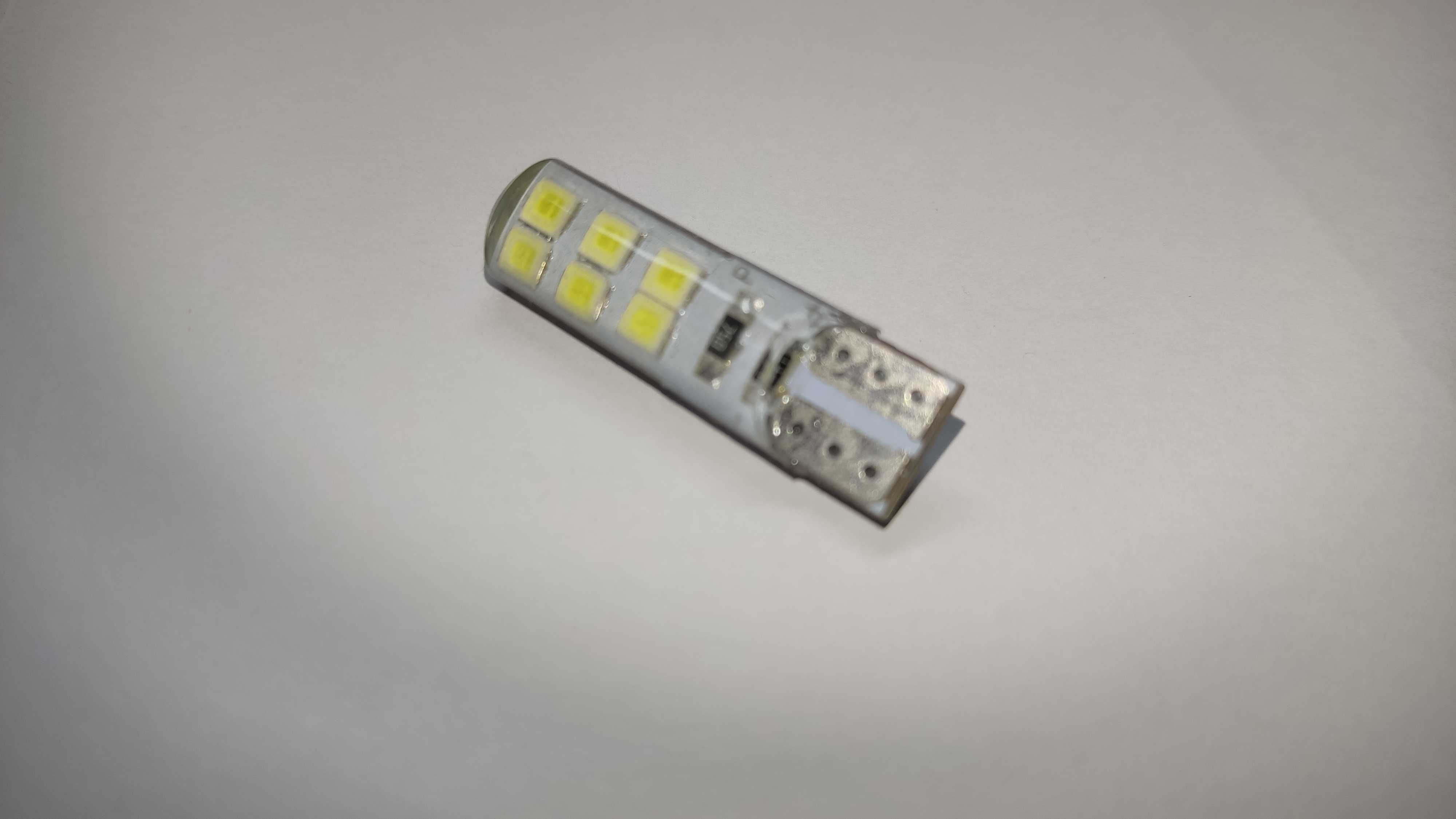 Лампочка автомобильная Т10 smd Led