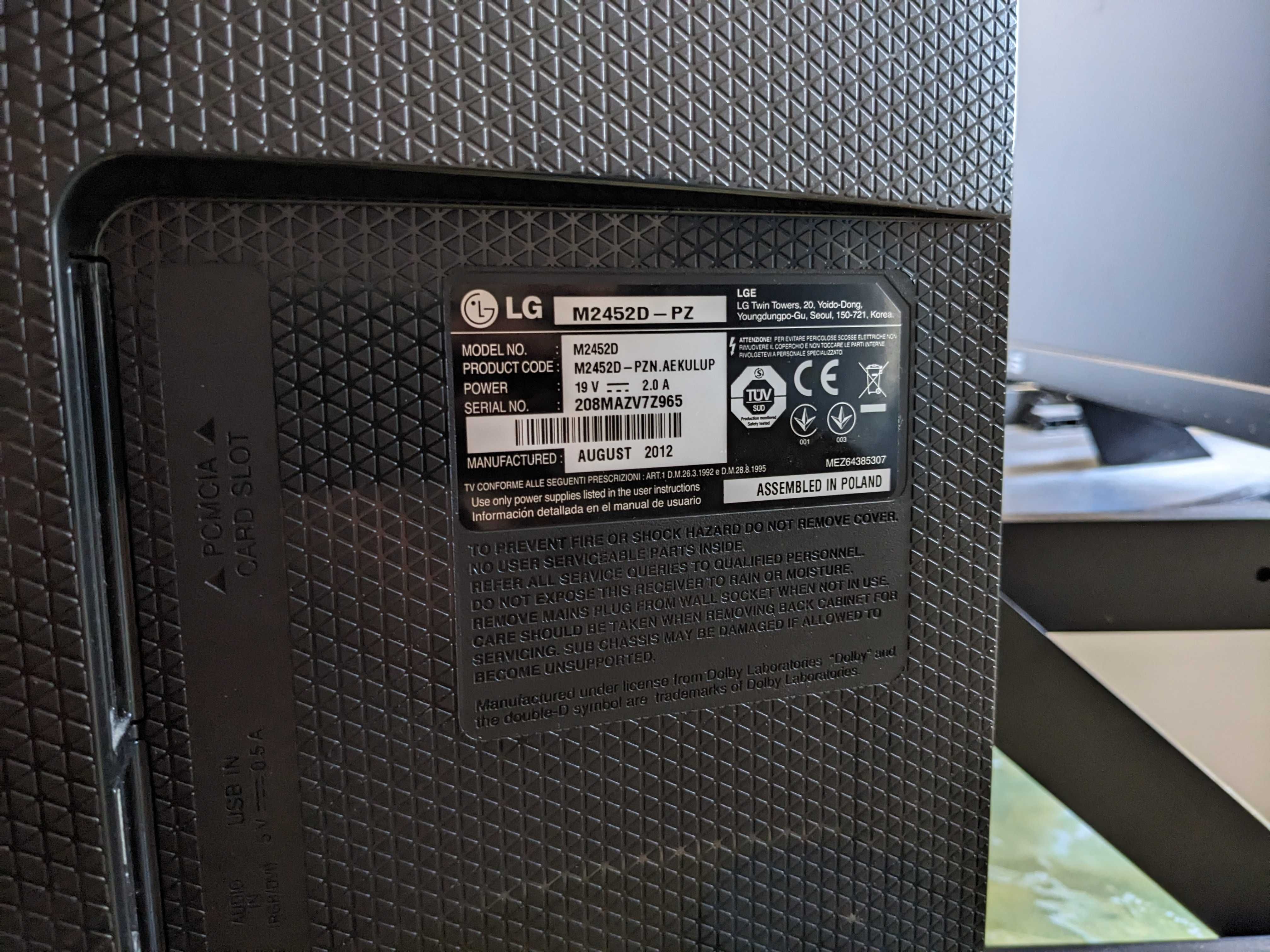 TV LG com ecrã 24"