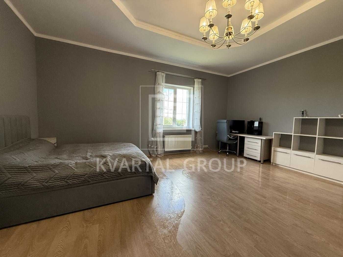 РОЗКІШНИЙ будинок в Елітному КМ 290000$