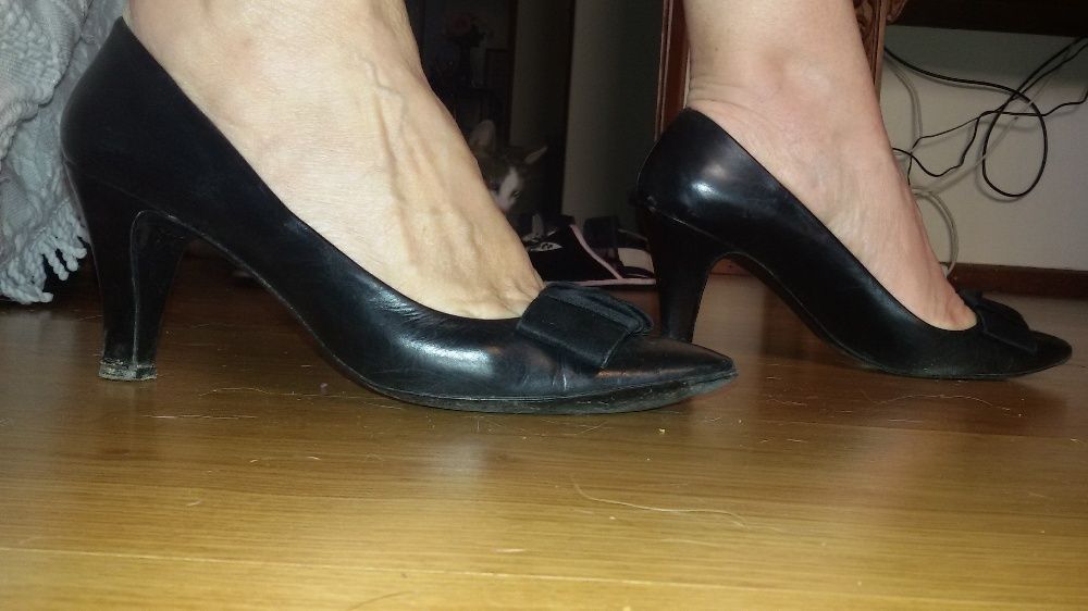 Sapatos em couro como novos!