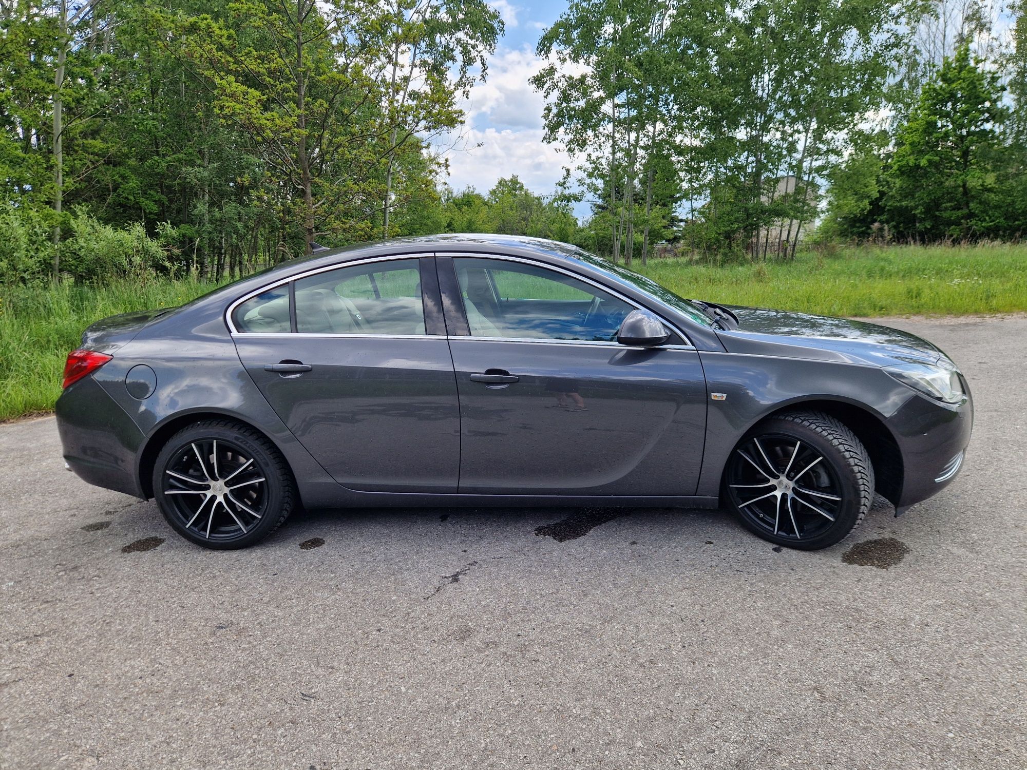 Opel Insignia 2.0T 220KM Automat