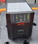 APC Smart-UPS 750 zasilacz awaryjny