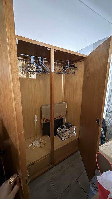 T0/Studio cave alta com janela e boa iluminação