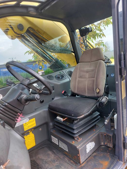 Ładowarka Teleskopowa NEW HOLLAND LM 1445 z 2007r.