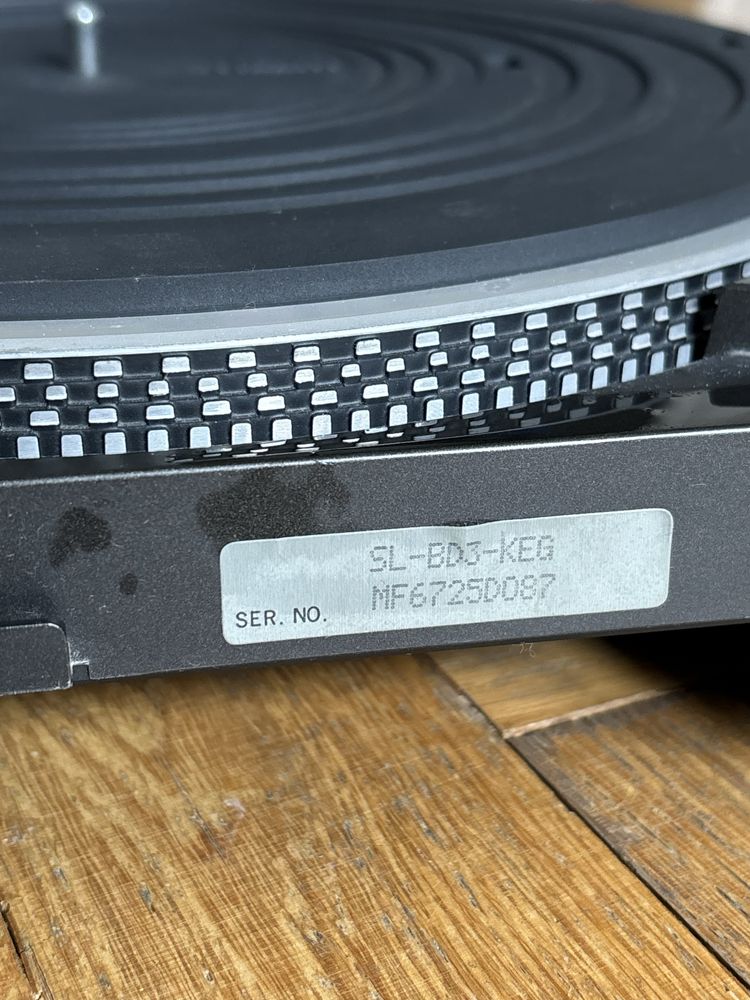 Gramofon Technics SL-BD3